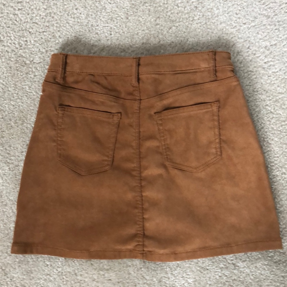 SKIRT - Picture 2 of 3